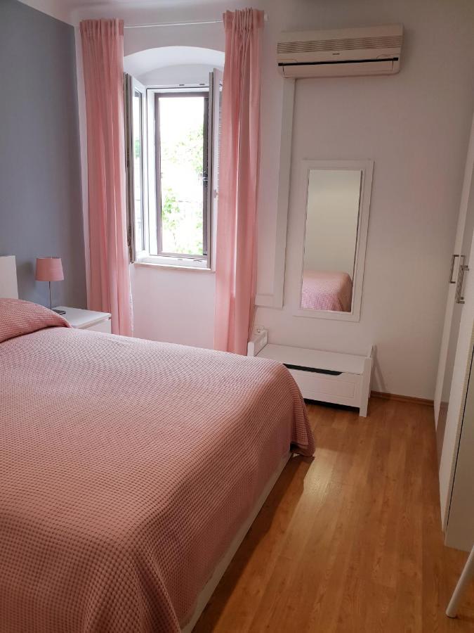 Guesthouse Fatuta Cres Eksteriør billede